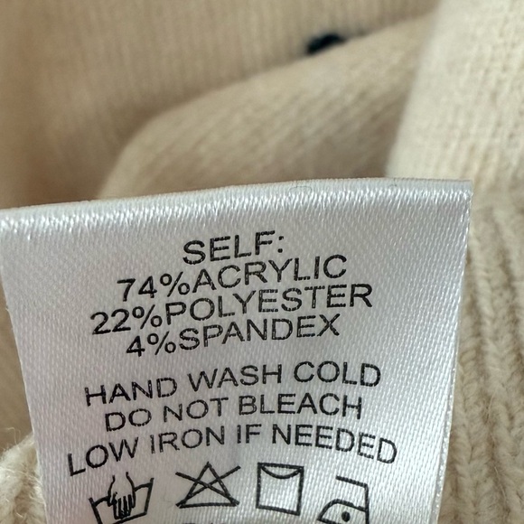 Heart Patterned Cream Sweater - Picture 4 of 4